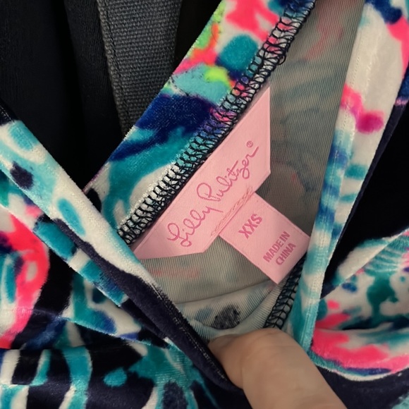 Lilly Pulitzer velour long sleeve with sash! - Picture 3 of 4